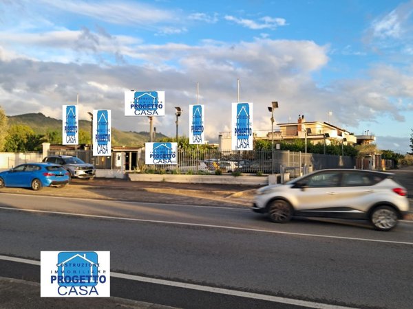 locale commerciale in vendita a Casamarciano