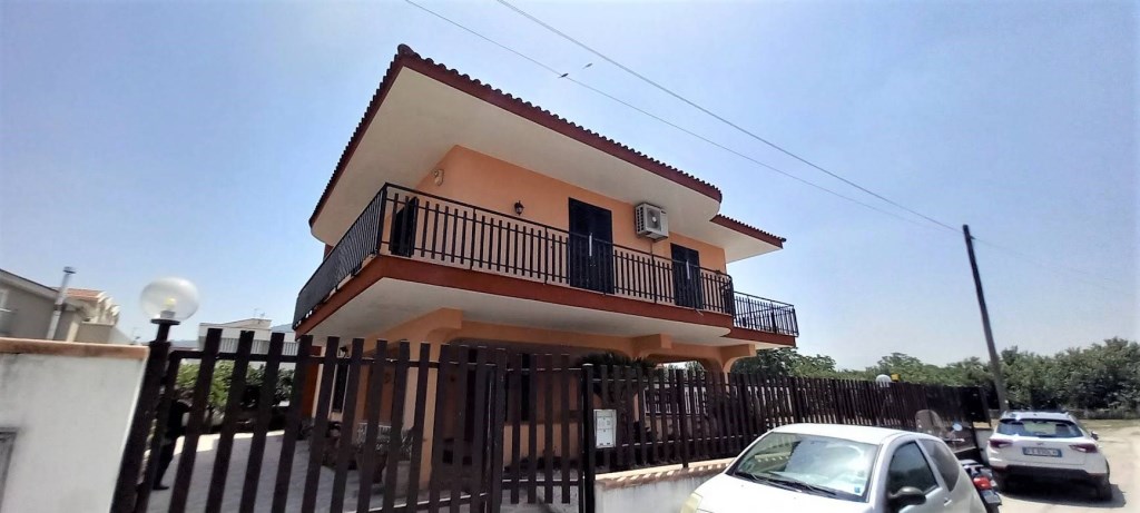 casa indipendente in vendita a Casamarciano