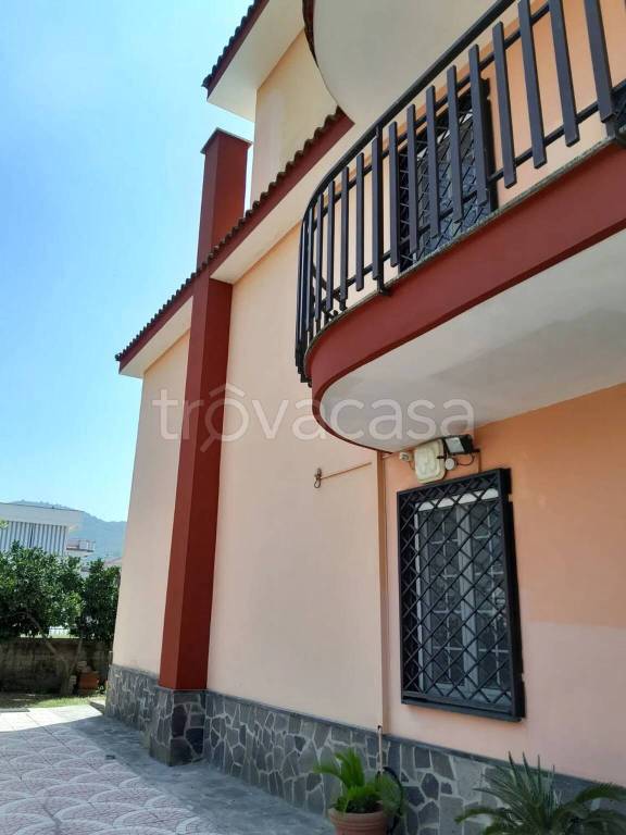 casa indipendente in vendita a Casamarciano