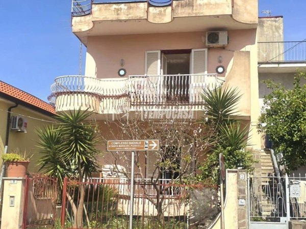 casa indipendente in vendita a Casamarciano