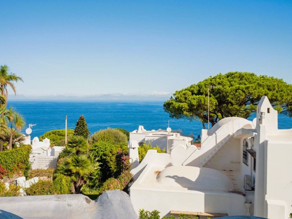 casa indipendente in vendita a Casamicciola Terme