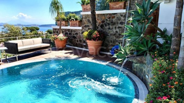 casa indipendente in vendita a Casamicciola Terme