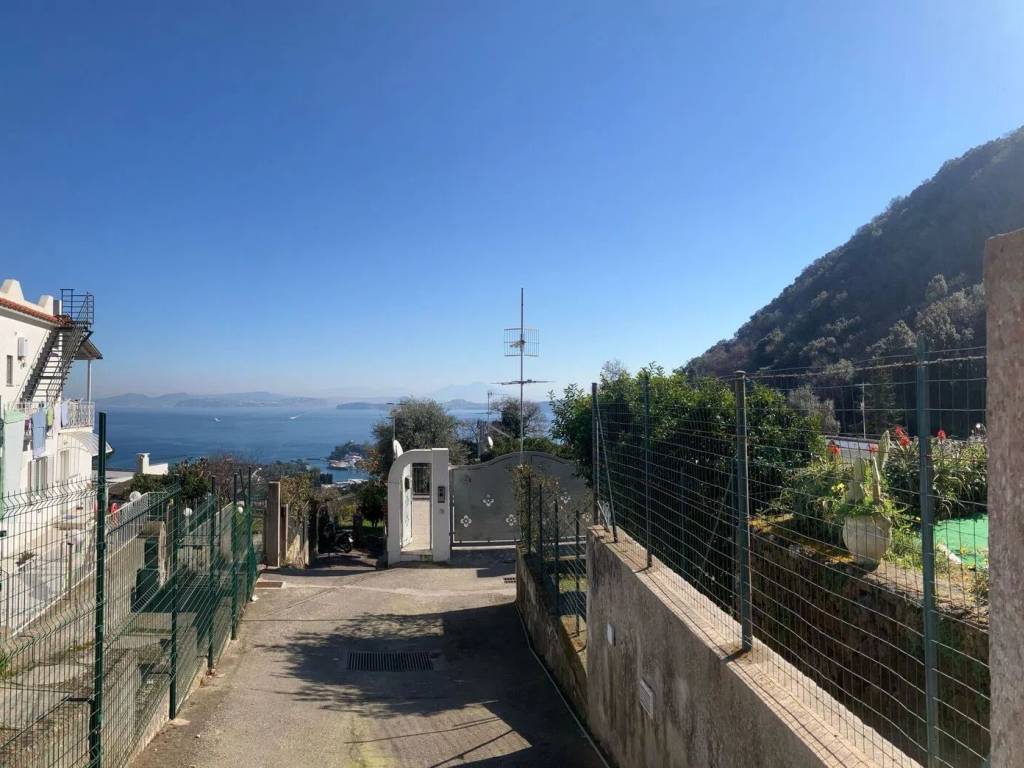 casa indipendente in vendita a Casamicciola Terme