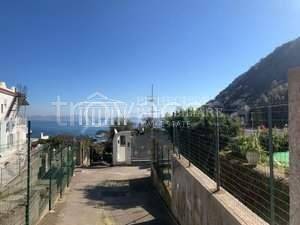 casa indipendente in vendita a Casamicciola Terme