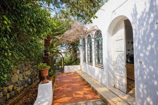 casa indipendente in vendita a Casamicciola Terme