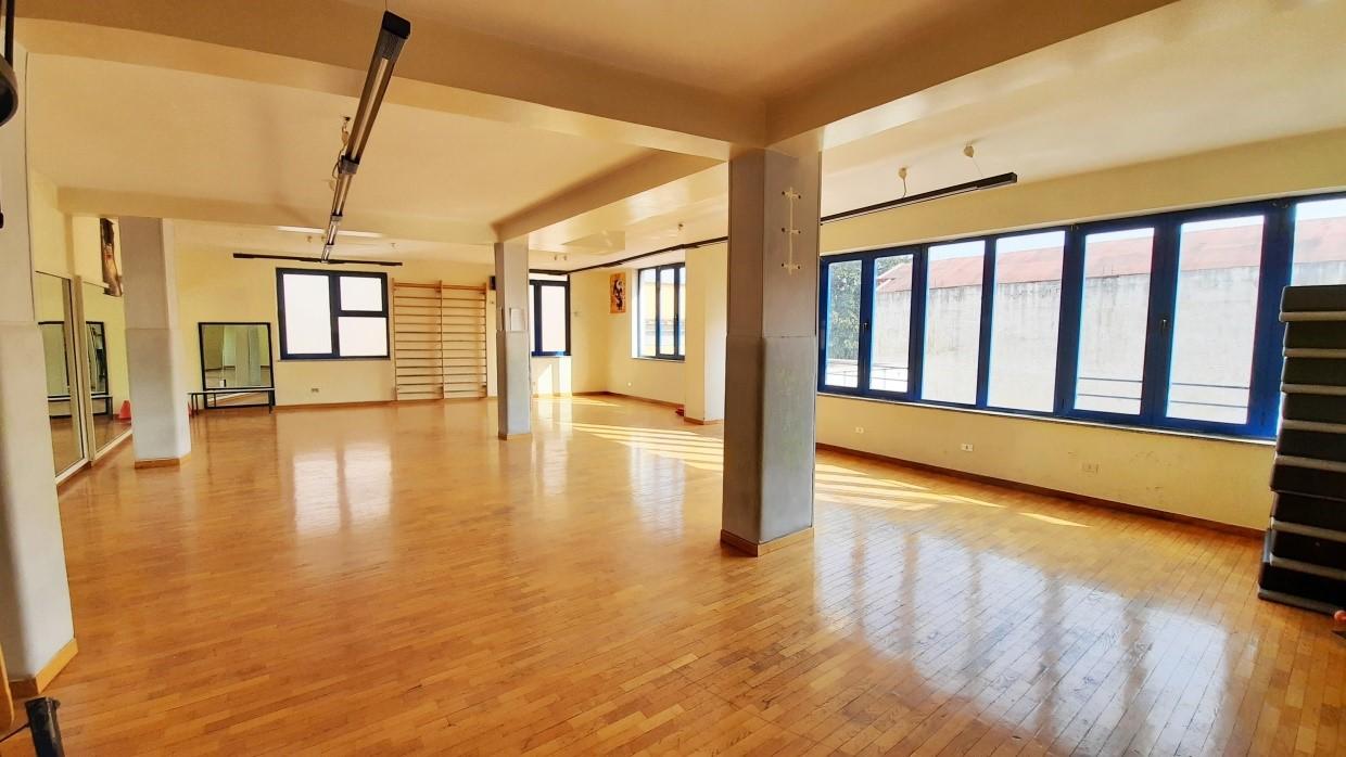 esavano in vendita a Casandrino