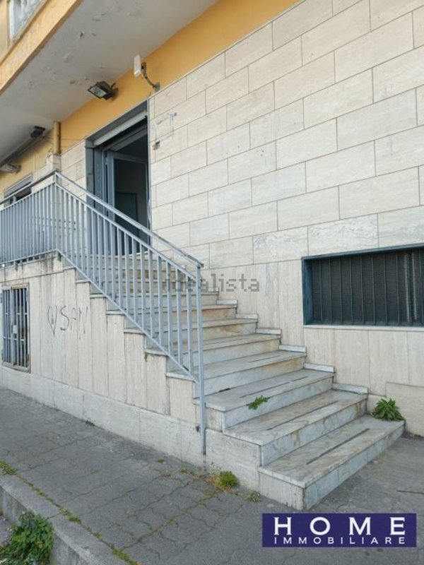 locale commerciale in vendita a Casandrino