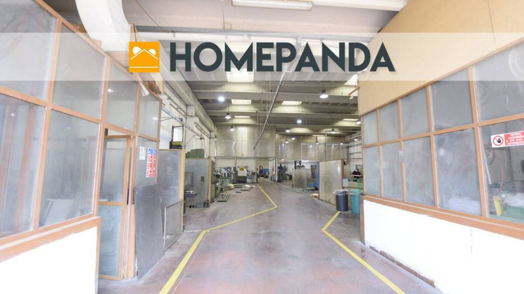 locale commerciale in vendita a Casandrino