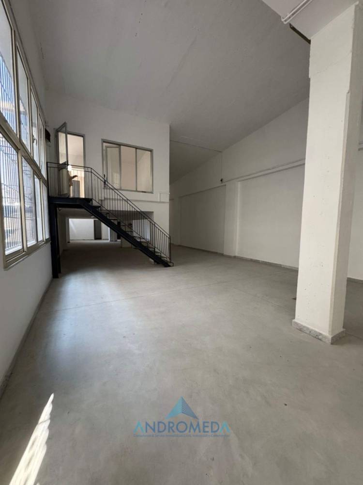 capannone in vendita a Casandrino