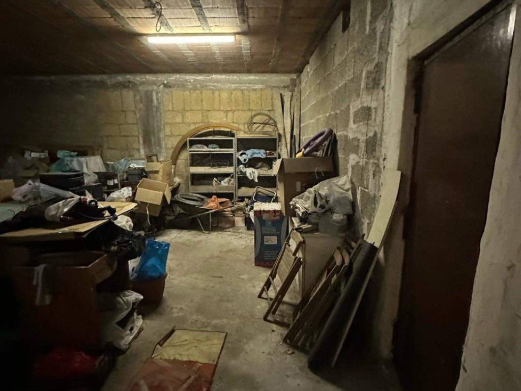 locale commerciale in vendita a Casavatore