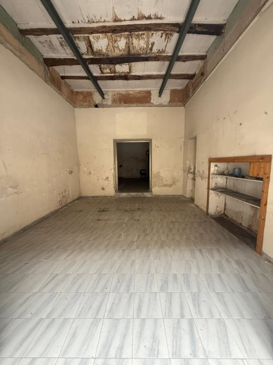 locale commerciale in vendita a Casavatore
