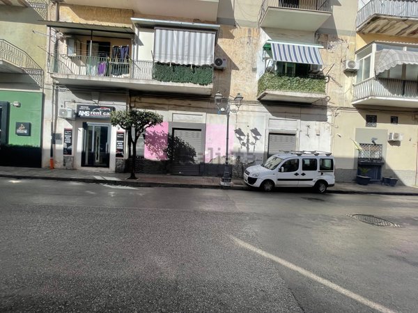 locale commerciale in vendita a Casavatore