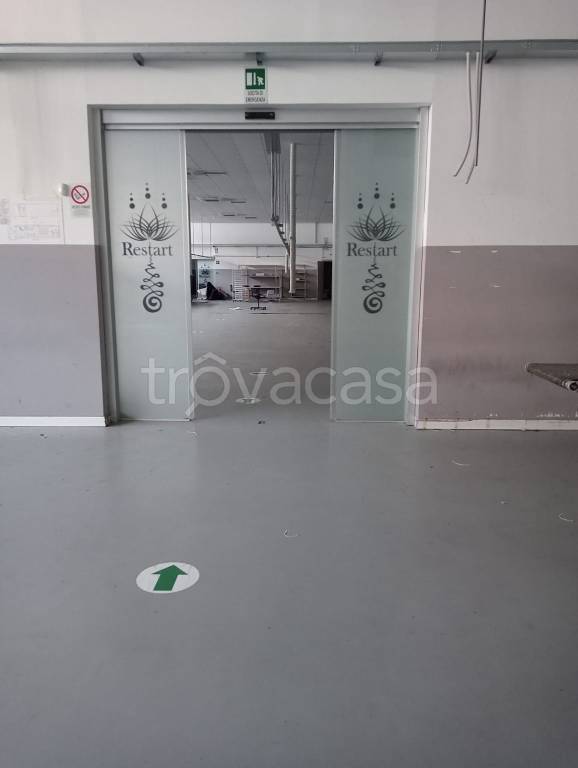 locale commerciale in vendita a Casavatore