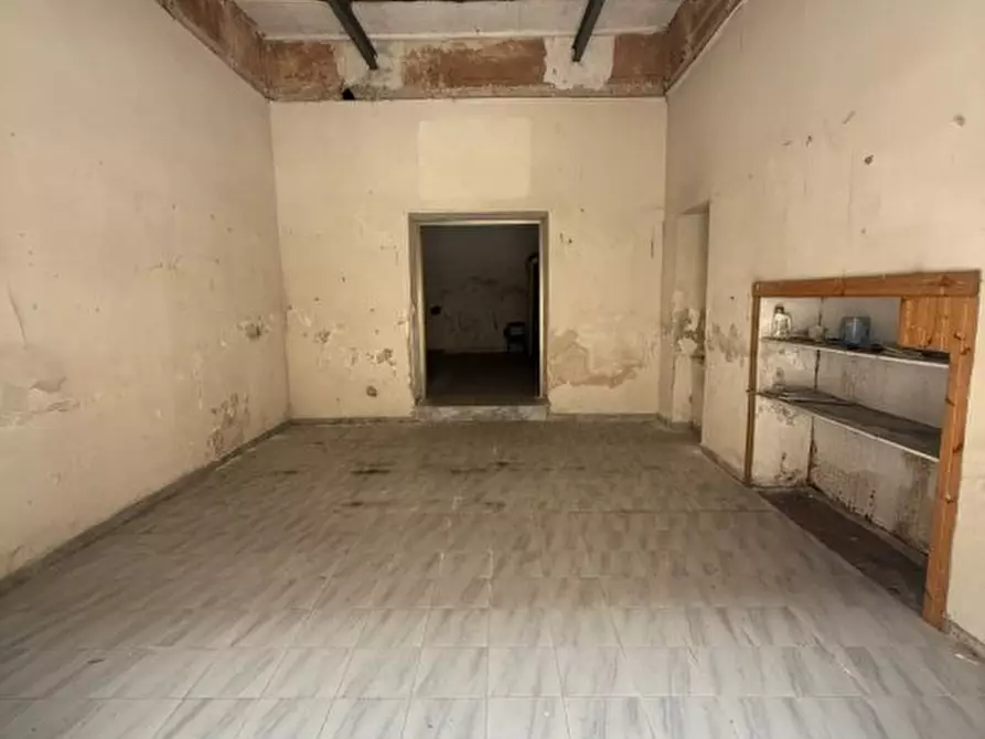 locale commerciale in vendita a Casavatore