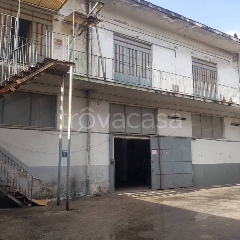 locale commerciale in vendita a Casavatore