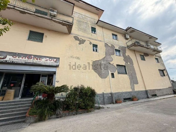 locale commerciale in vendita a Casavatore