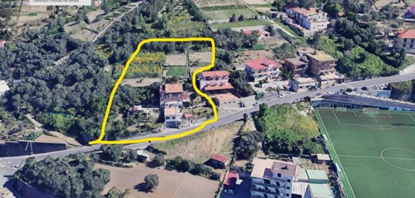 casa indipendente in vendita a Casola di Napoli