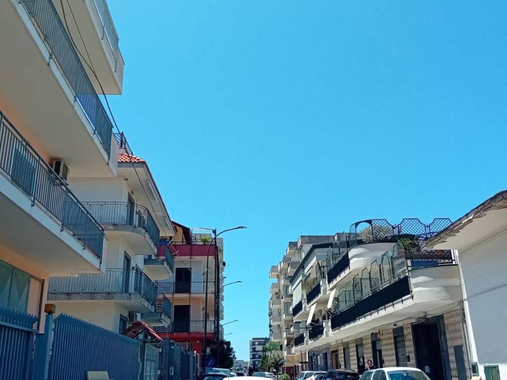 negozio in vendita a Casoria