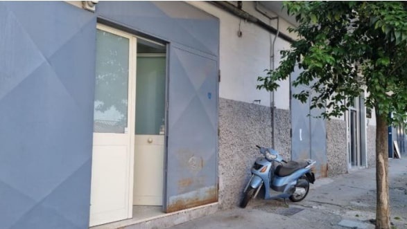 locale commerciale in vendita a Casoria