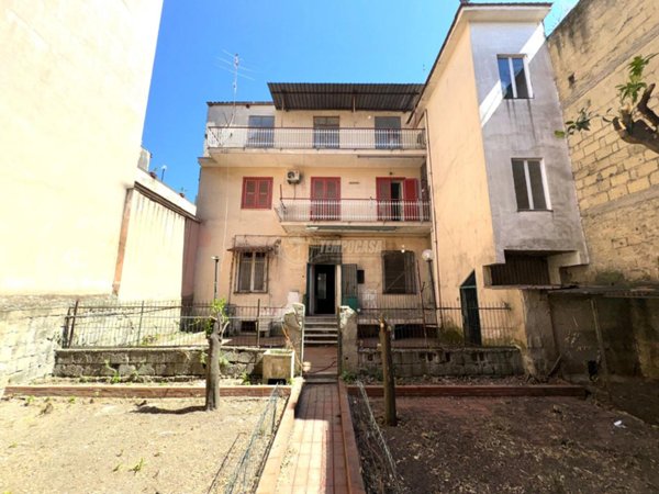 casa indipendente in vendita a Casoria