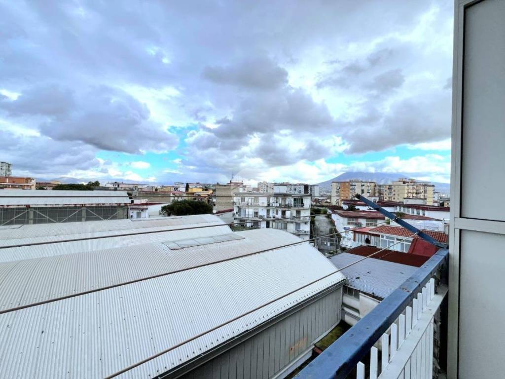 appartamento in vendita a Casoria in zona Arpino