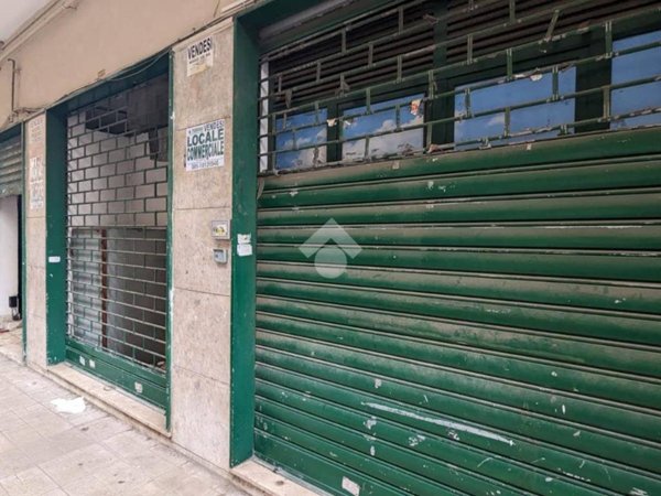 negozio in vendita a Casoria