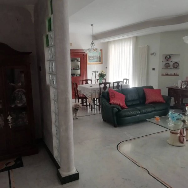 appartamento in vendita a Casoria in zona Centro Storico