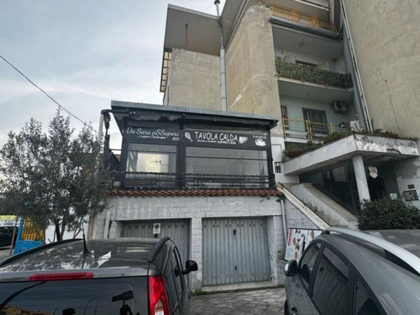 negozio in vendita a Casoria