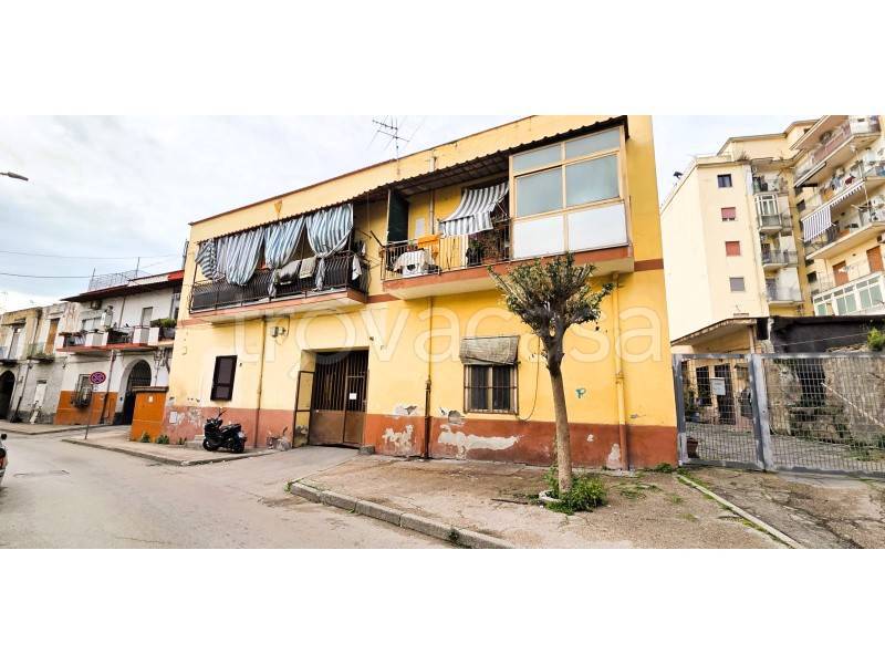 appartamento in vendita a Casoria in zona Arpino