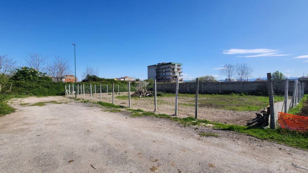 negozio in vendita a Casoria