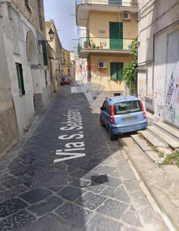 negozio in vendita a Casoria in zona Centro Storico