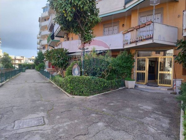 appartamento in vendita a Casoria in zona Arpino