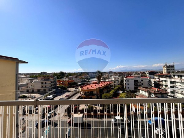 appartamento in vendita a Casoria in zona Centro Storico