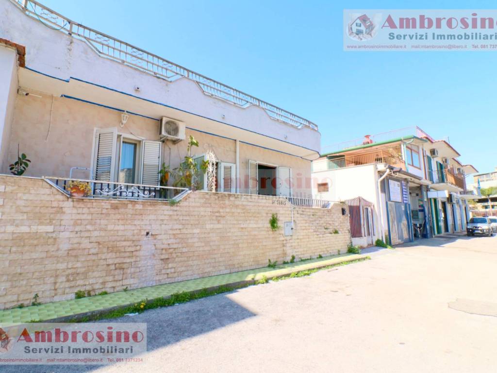 casa indipendente in vendita a Casoria