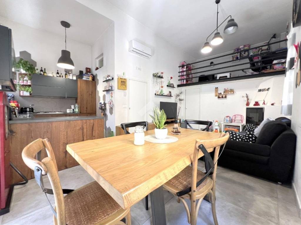 casa indipendente in vendita a Casoria in zona Centro Storico