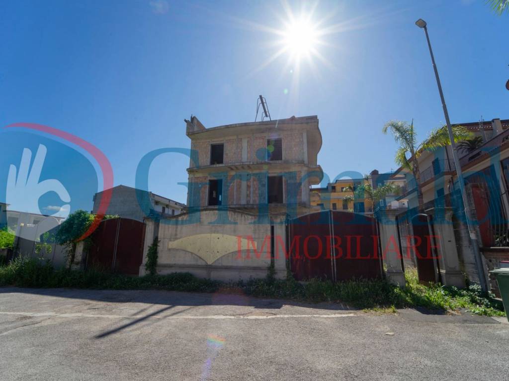 intera palazzina in vendita a Casoria