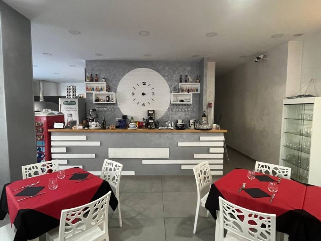 negozio in vendita a Casoria