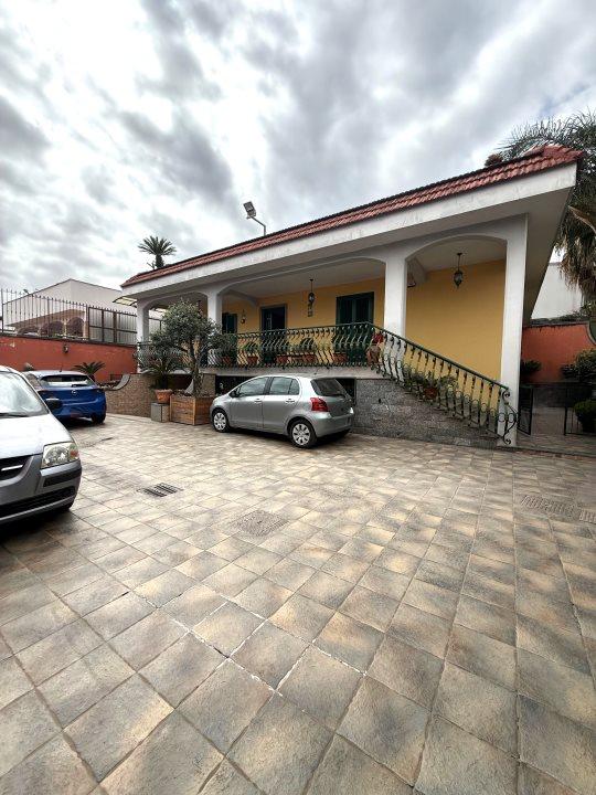 casa indipendente in vendita a Casoria