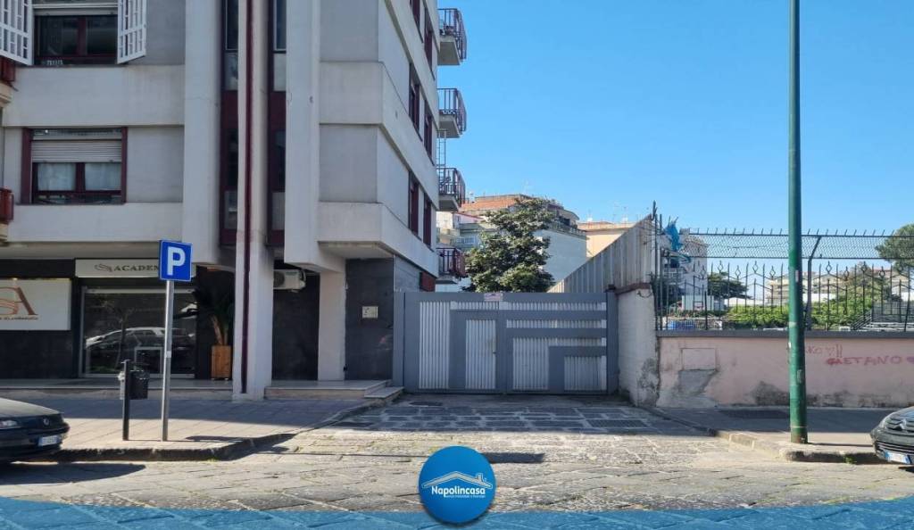 appartamento in vendita a Casoria in zona Centro Storico