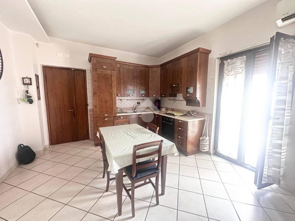 appartamento in vendita a Casoria in zona Arpino