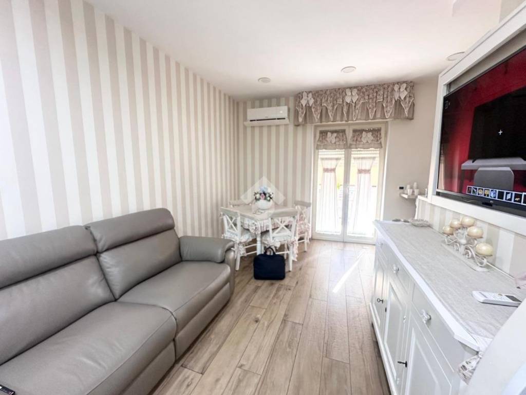 appartamento in vendita a Casoria in zona Arpino