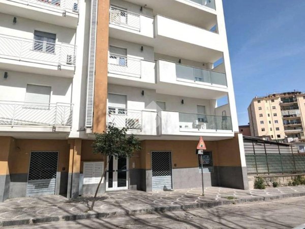 negozio in vendita a Casoria