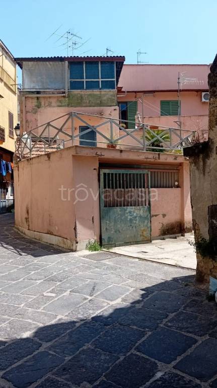 appartamento in vendita a Casoria in zona Centro Storico