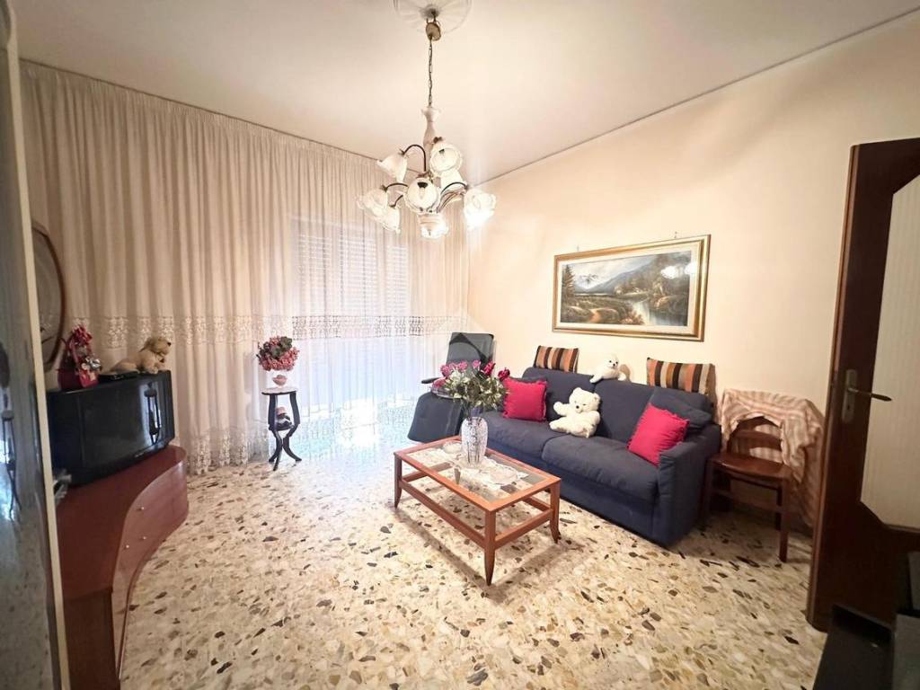 appartamento in vendita a Casoria in zona Arpino