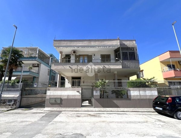 casa indipendente in vendita a Casoria