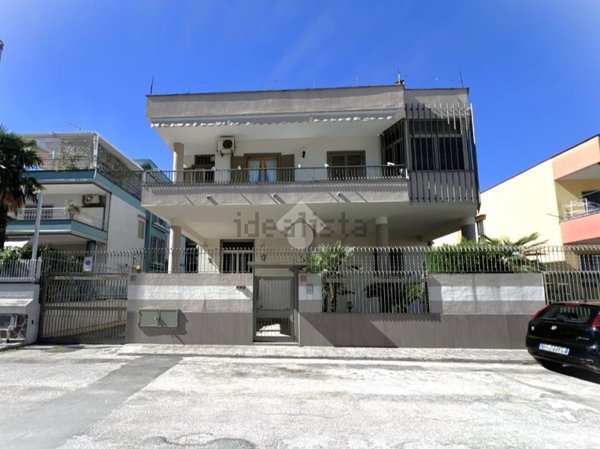 casa indipendente in vendita a Casoria