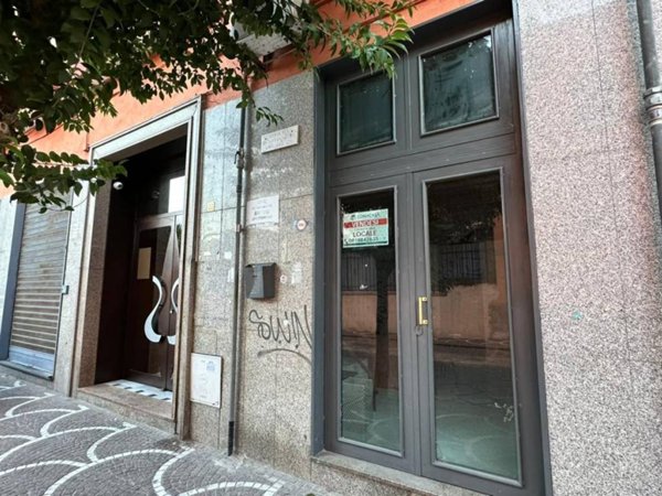 negozio in vendita a Casoria