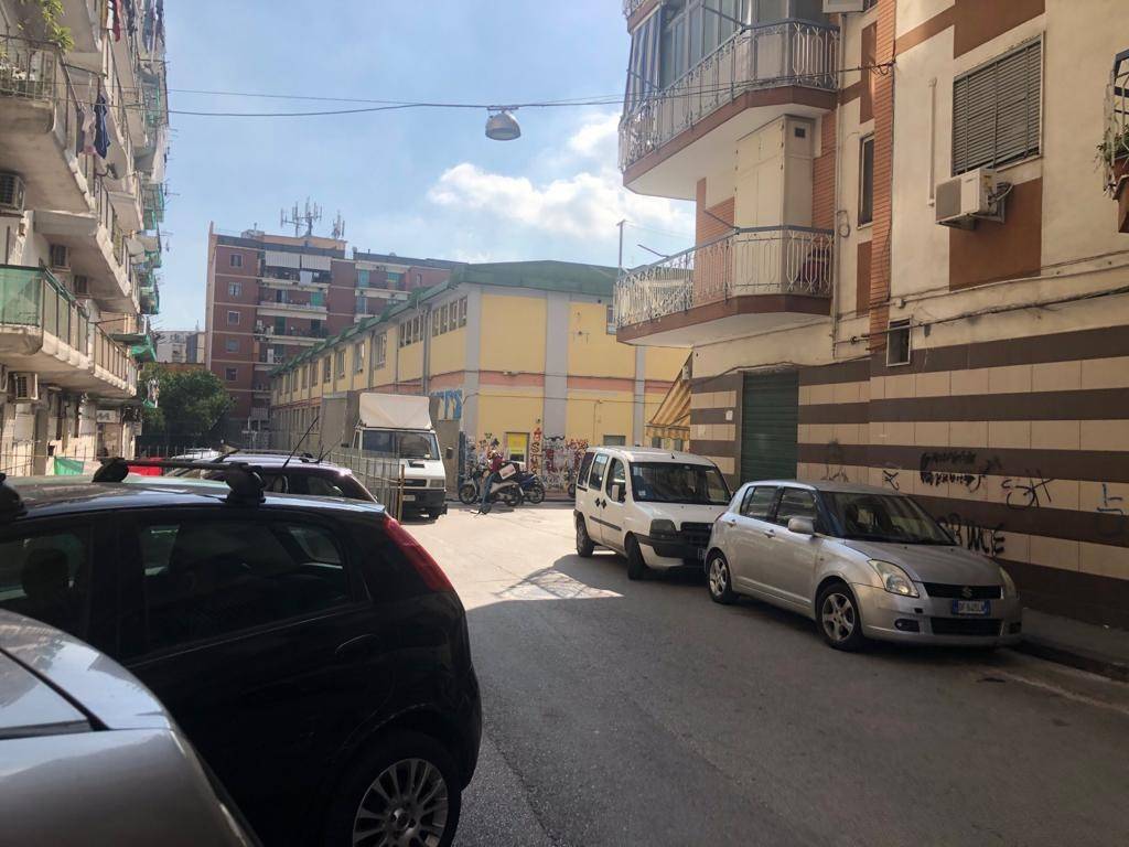 negozio in vendita a Casoria in zona Centro Storico