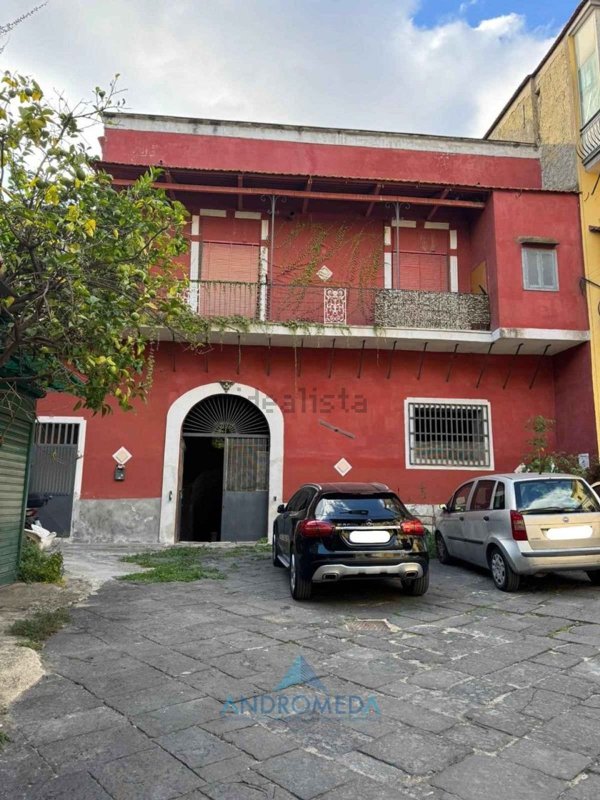casa indipendente in vendita a Casoria