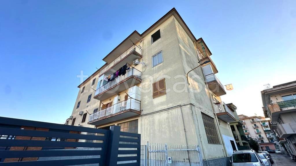 appartamento in vendita a Casoria in zona Centro Storico